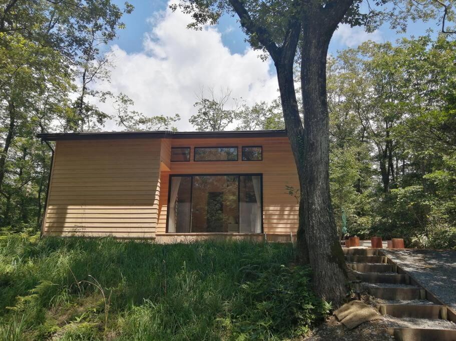 Hinoki No Ie - Cottage With Natural Hot Spring In A Cypress Bathtub Shika Экстерьер фото