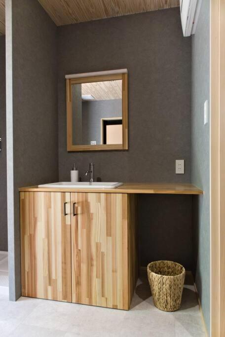 Hinoki No Ie - Cottage With Natural Hot Spring In A Cypress Bathtub Shika Экстерьер фото