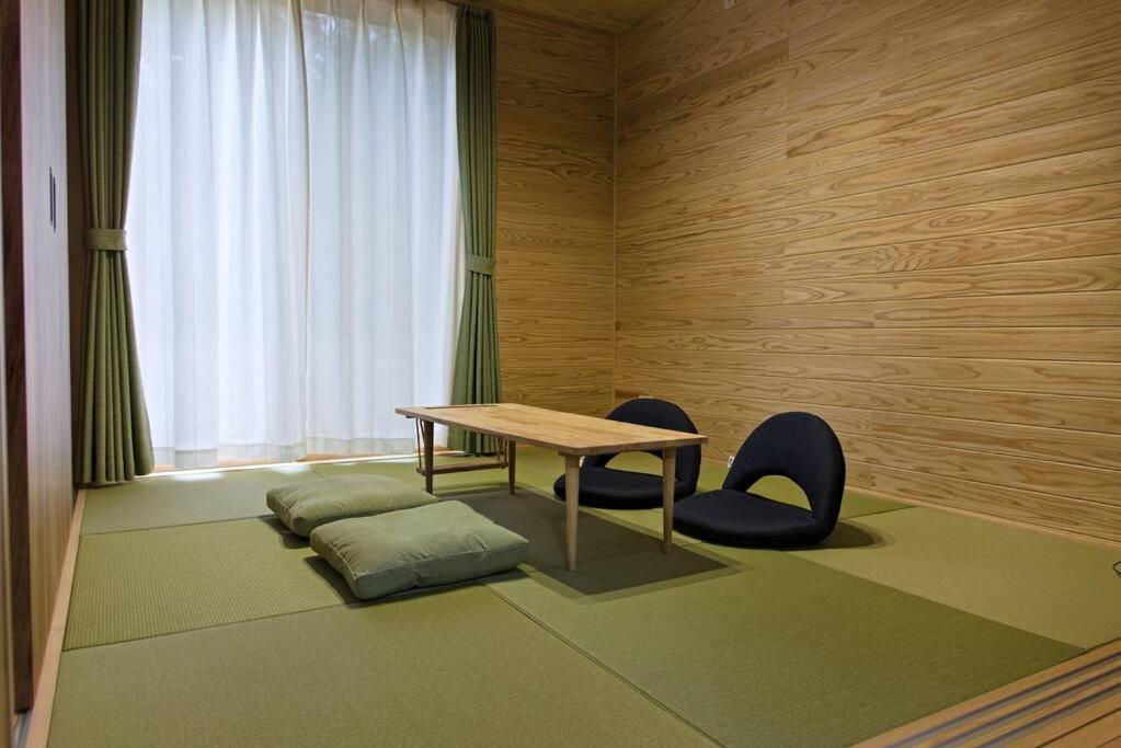 Hinoki No Ie - Cottage With Natural Hot Spring In A Cypress Bathtub Shika Экстерьер фото